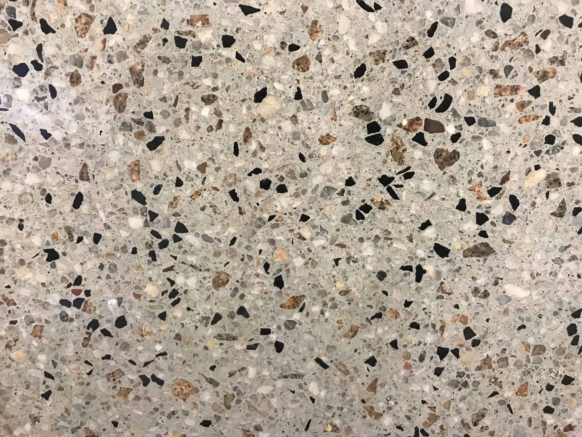 Emperor Bronze Delta 361 Ash Half White